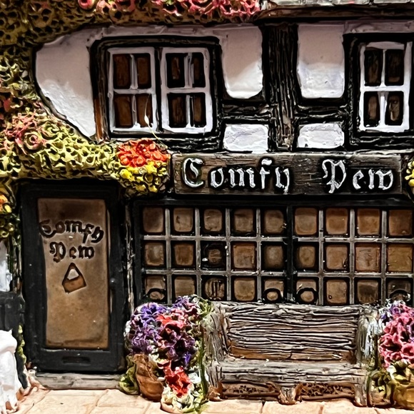 Rare Lilliput Lane | The Comfy Pew | Collectors club - Picture 5 of 8